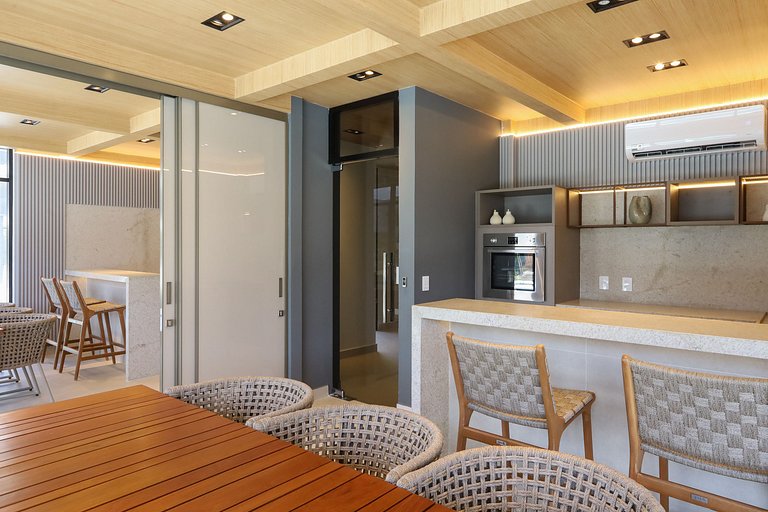 Cobertura de luxo com piscina privativa Muro alto by Cais Si