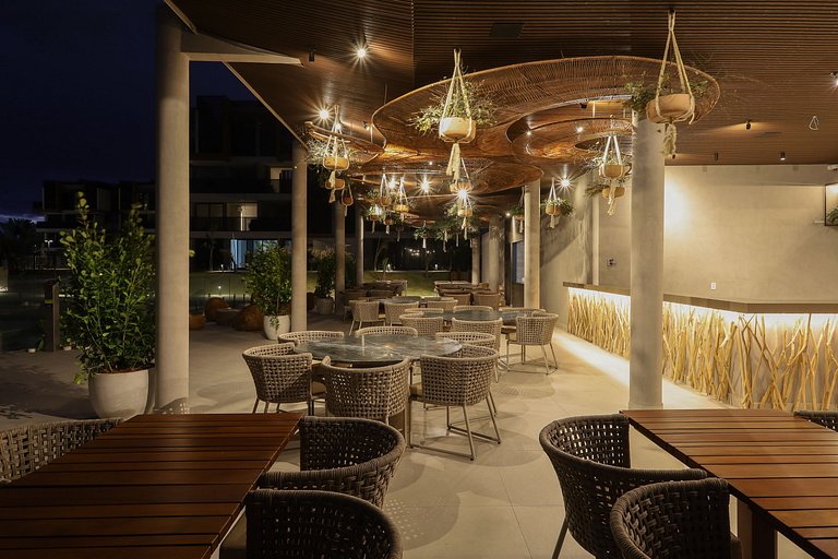 Cobertura de luxo com piscina privativa Muro alto by Cais Si