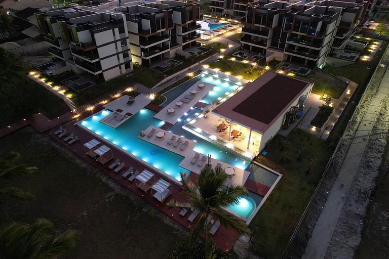 Cobertura de luxo com piscina privativa Muro alto by Cais Si