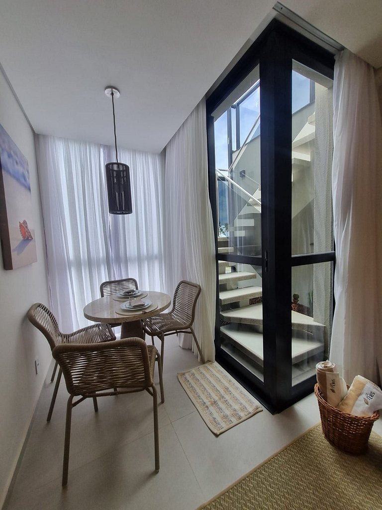 Flat Cais Muro Alto vista mar by Signature