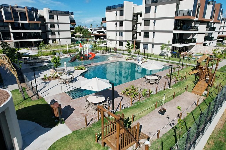Apto Térreo 4 suítes com 2 Piscinas privativas